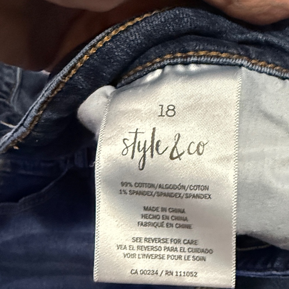 Style & Co. Dark Blue Ankle Jeans - Picture 3 of 6